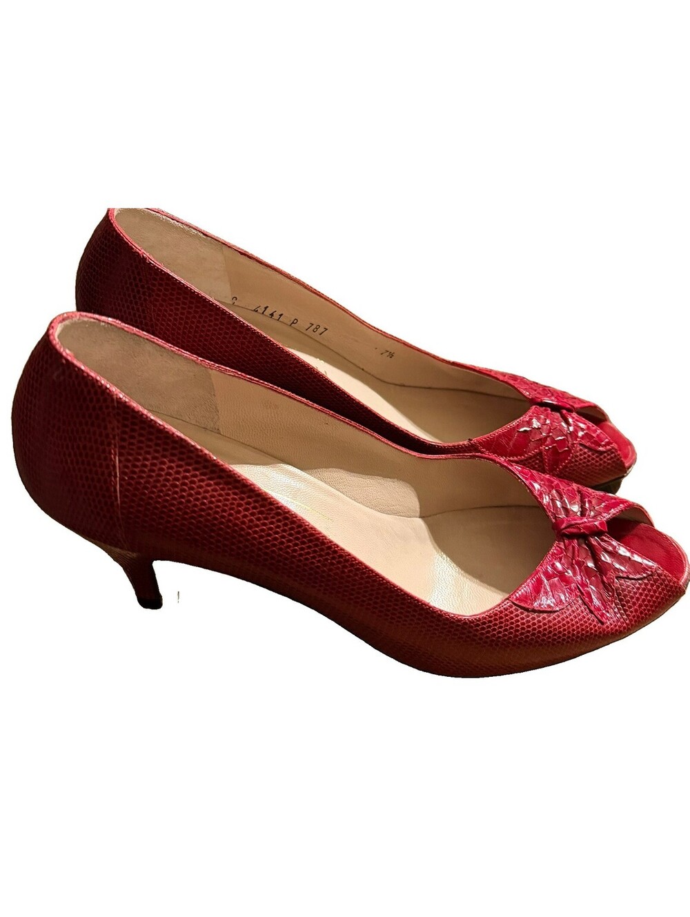Women's Bruno Magli Red Leather Shoes Heels Pumps Sz 7.5 AAA Vintage